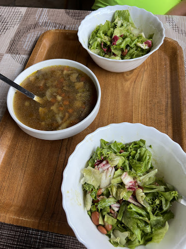 International Piknik Center "Pri Jurju" - Gastronomija in gostinstvo