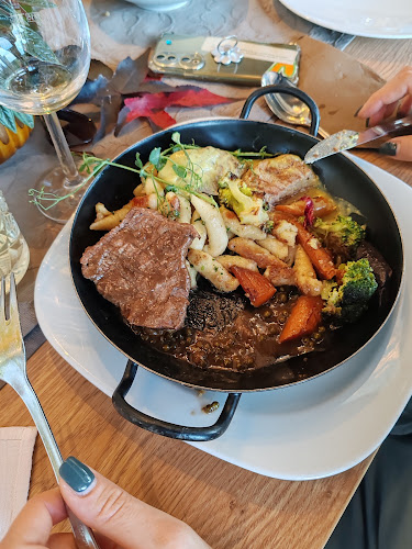 Oaza GRILL - Gastronomija in gostinstvo