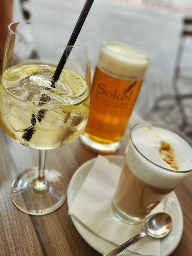 Ciril-Metodov trg 18, 1000 Ljubljana