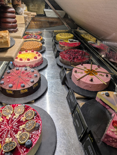 Comentarii opinii despre The Old English House, gostinstvo d.o.o. & Sweet English House