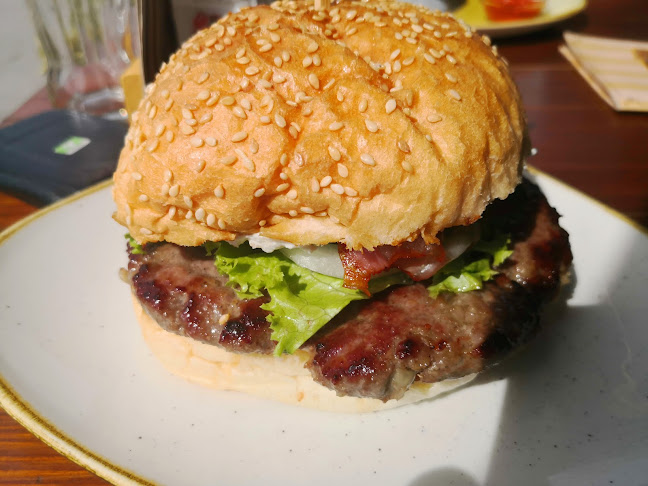 ul. 15. maja 8, 6000 Koper