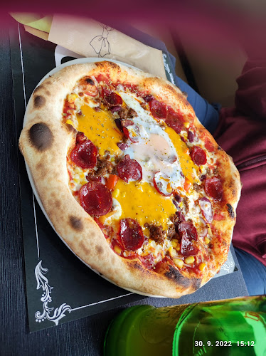 Restavracija James' place - Gastronomija in gostinstvo