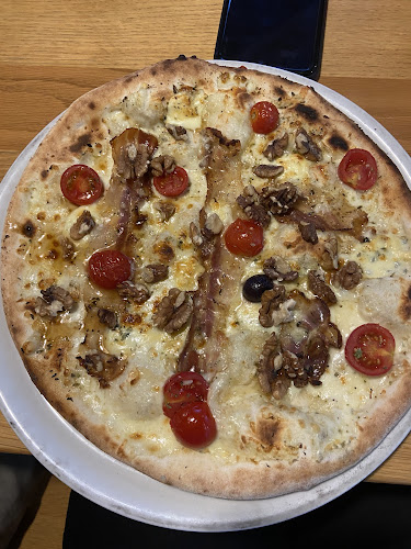 Pizzeria Kapra - Gastronomija in gostinstvo