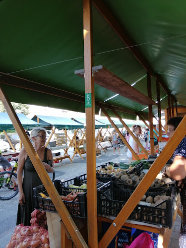 Opinii despre Tržnica Logatec în Logatec - Gastronomija in gostinstvo