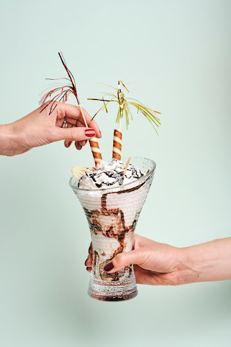 Slaščičarna Urška - znotraj Term Čatež, Topliška c. 35, 8250 Brežice