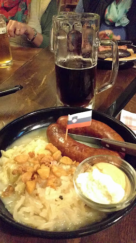 Ciril-Metodov trg 18, 1000 Ljubljana