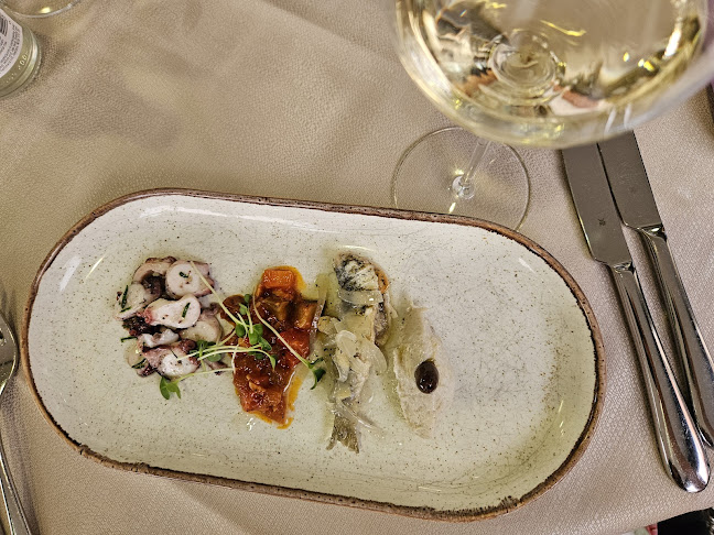 Veliki trg 11, 6310 Izola