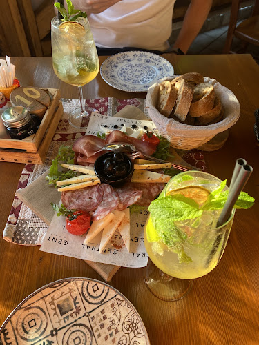 Restavracija Central Bled - Gastronomija in gostinstvo