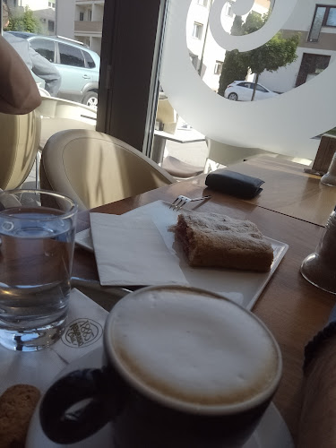 Slaščičarna in kavarna Julija (Bruno gostinstvo, trgovina in pekarna Gabrijele d.o.o.) - Trebnje