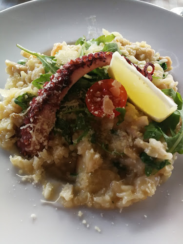 Picerija Picikato - Gastronomija in gostinstvo