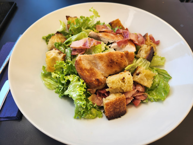 Bistro Bombina, Urh Kapelar s.p. - Gastronomija in gostinstvo