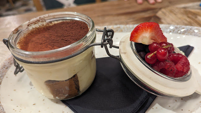 Pinija Restaurant & Beach bar