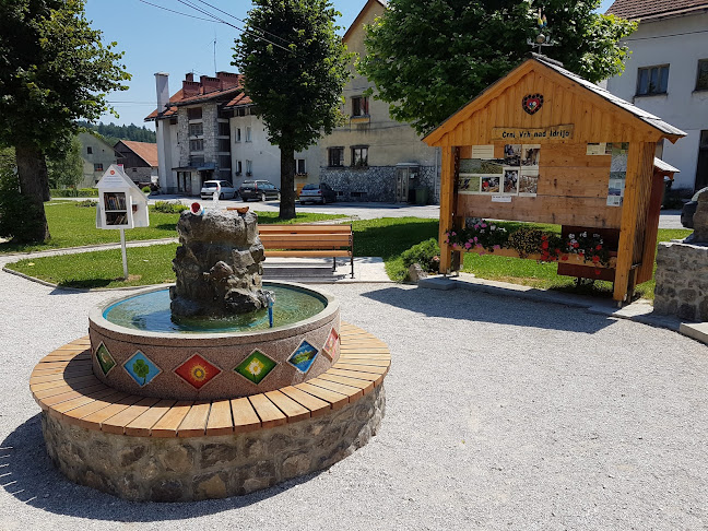 Pri Hladniku - Gastronomija in gostinstvo