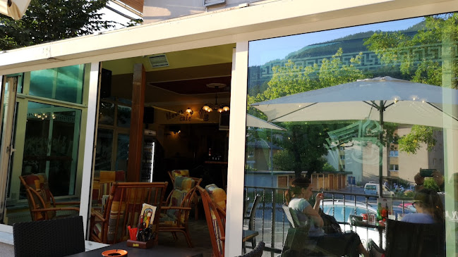 Comentarii opinii despre NEWS CAFFE