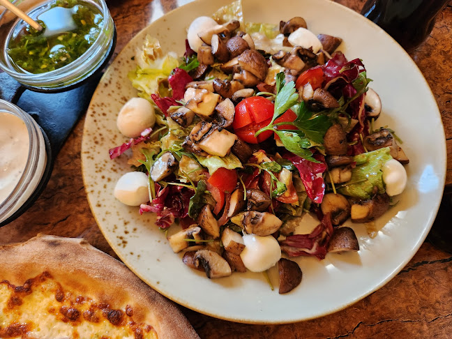 Comentarii opinii despre Pizzerija Pomodoro