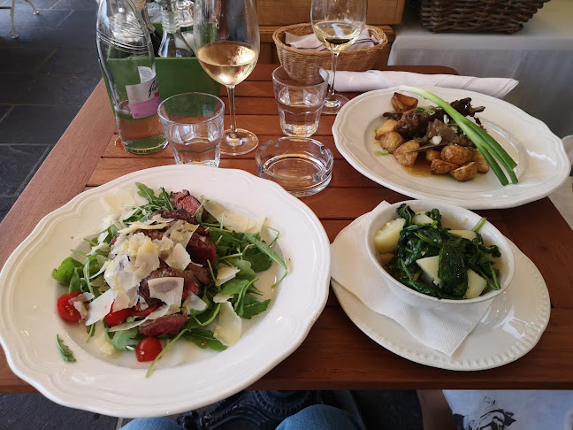 Cankarjevo nabrežje 7, 1000 Ljubljana