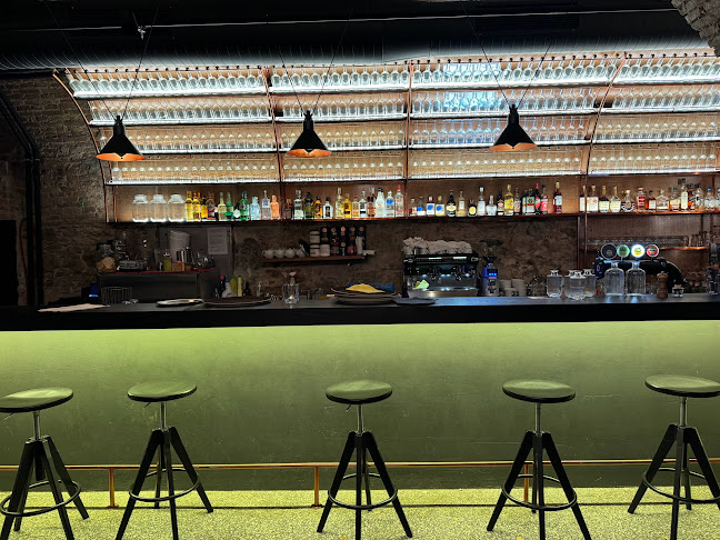 Opinii despre The Place. Good Food & Music. în Ljubljana - Gastronomija in gostinstvo