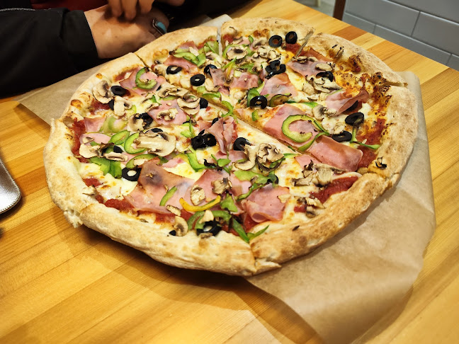 Opinii despre Dodo Pizza Slovenija (Ljubljana Center) în Ljubljana - Gastronomija in gostinstvo