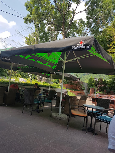 Okrepčevalnica Tavčarjev Dvor, Marija Ahlin s.p. - Gastronomija in gostinstvo