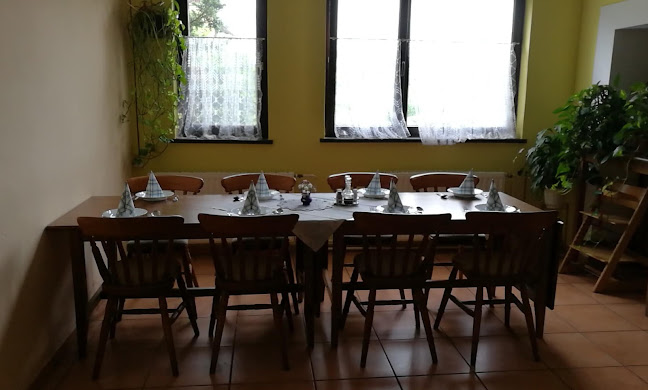 Picerija Moni, Mojca Beznec s.p. - Gastronomija in gostinstvo