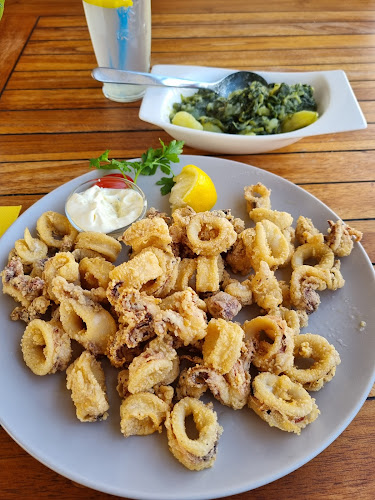 Stella Maris - ribja kantina in bar - Gastronomija in gostinstvo