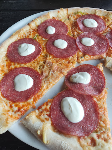 Pizzerija Kovač - Gastronomija in gostinstvo