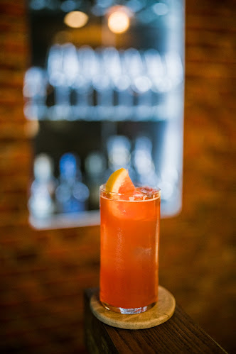 Frik Bistro - Gastronomija in gostinstvo