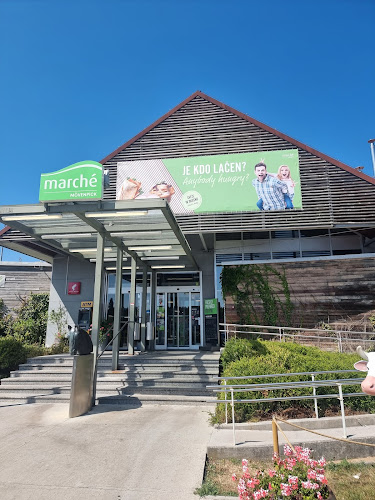 Marche Lom 2 - Gastronomija in gostinstvo