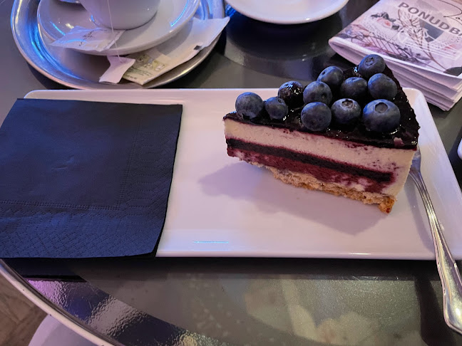 Opinii despre Lolita în Ljubljana - Gastronomija in gostinstvo