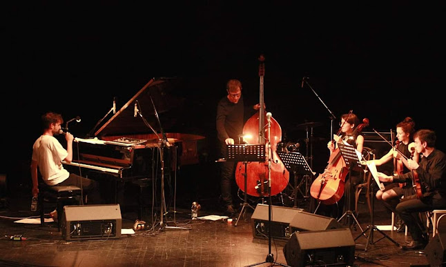 Comentarii opinii despre Modra Kava - Knjigarna in Kavarna