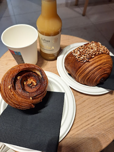 Slovenska cesta 30, 1000 Ljubljana