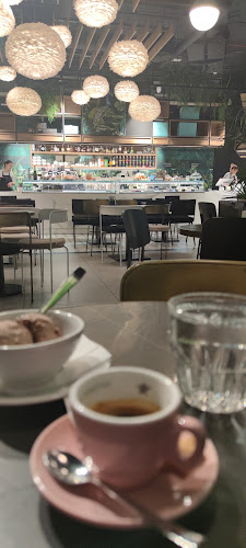 Opinii despre Zvezda în Ljubljana - Gastronomija in gostinstvo