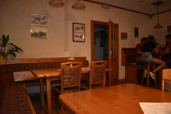 Mesec And Co trgovina, turizem, gostinstvo d.o.o. Zaplana 24, Vrhnika - Gastronomija in gostinstvo