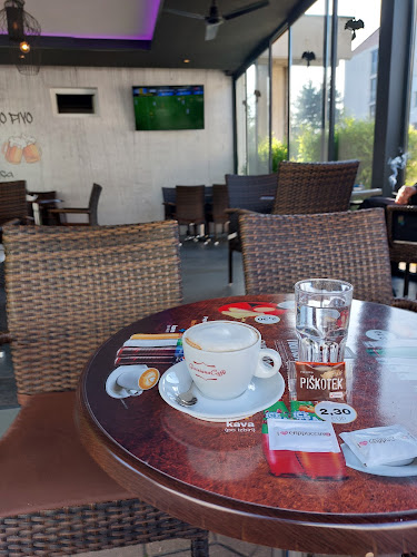 Bar CAPPUCCINO - Gastronomija in gostinstvo