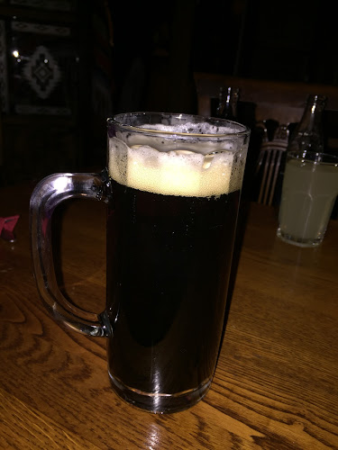 Pizzeria & Bar Hombre - Gastronomija in gostinstvo