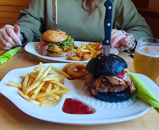 Mitra - Gastronomija in gostinstvo