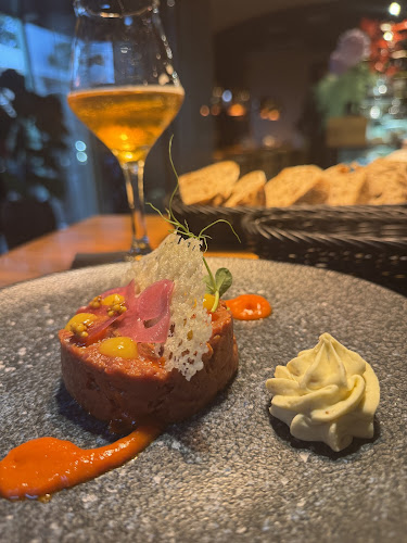 Kavarna Rog - Gastronomija in gostinstvo