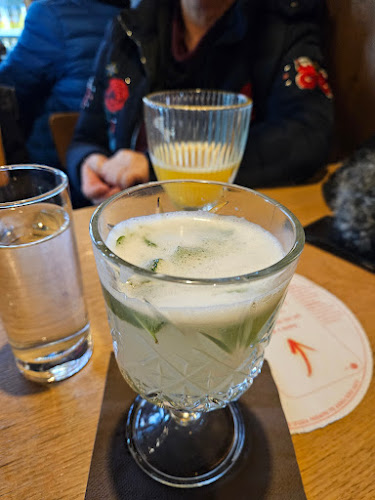 Bar Lockal - Gastronomija in gostinstvo