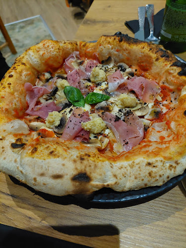 Opinii despre Bistro Mala Bazilika în Murska Sobota - Gastronomija in gostinstvo