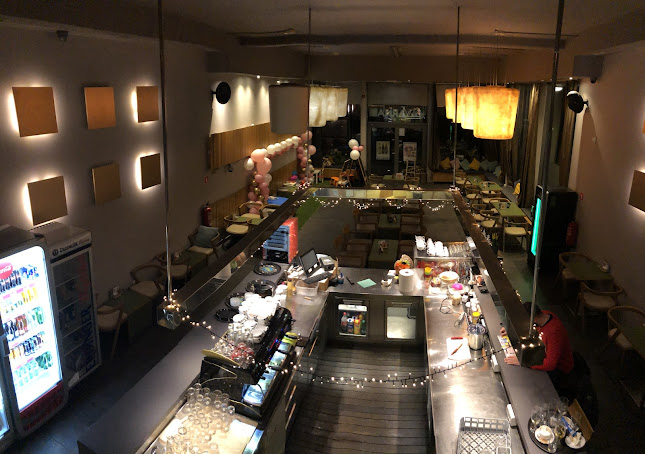 Lira Kavarna - Gastronomija in gostinstvo