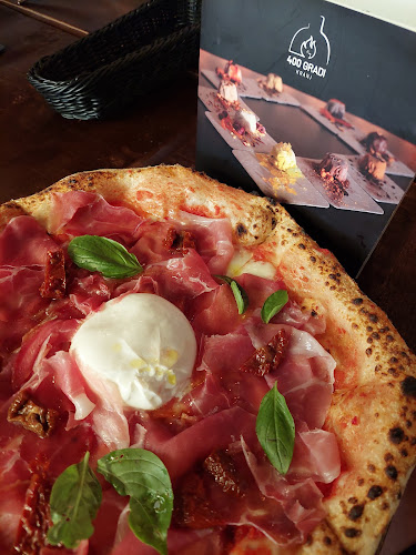 400 Gradi Kranj, Pizzeria Napoletana - Gastronomija in gostinstvo