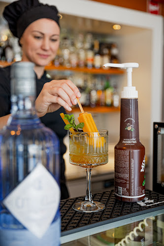 KONNA ice cream & cakes Kreativna slasčičarna d.o.o. - Gastronomija in gostinstvo