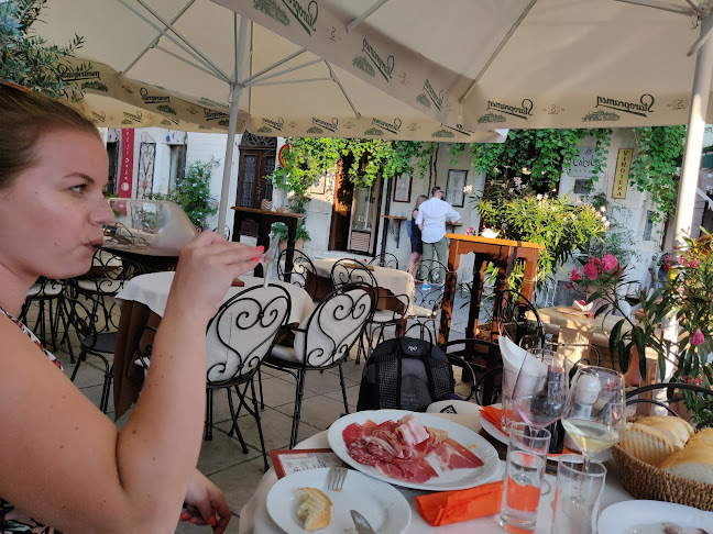 Čakola Caffe Piran - Gastronomija in gostinstvo