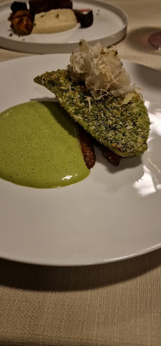 Dvor Jezeršek Brnik - Gastronomija in gostinstvo