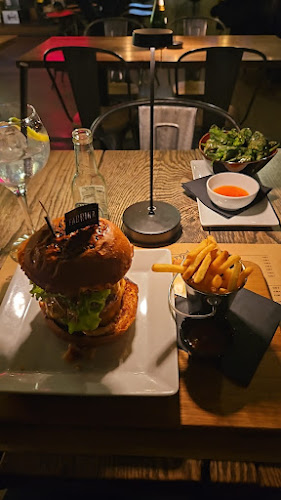 Fabrika - Gastronomija in gostinstvo