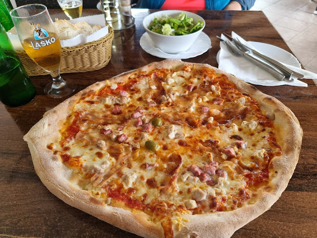 Opinii despre Okrepčevalnica Skala Simon Jagodić s.p. în Sežana - Gastronomija in gostinstvo