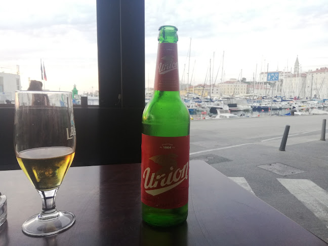 Comentarii opinii despre Sarajevo 84