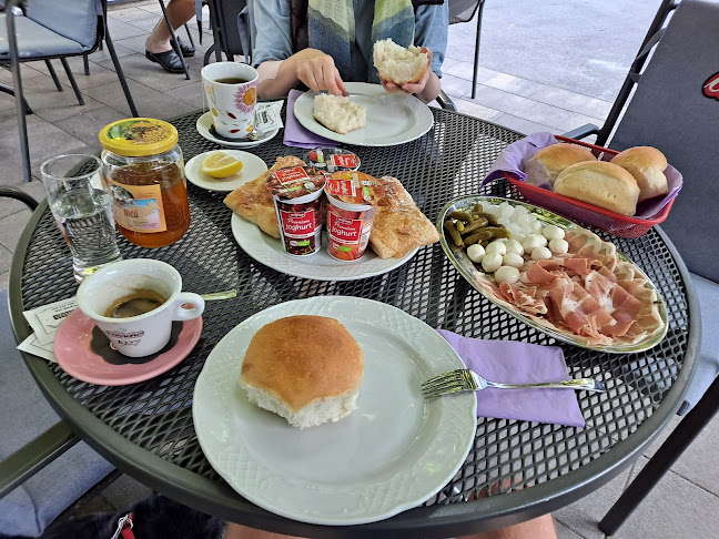 Opinii despre Bar Kočanija Janez Grlj s.p. în Ilirska Bistrica - Gastronomija in gostinstvo