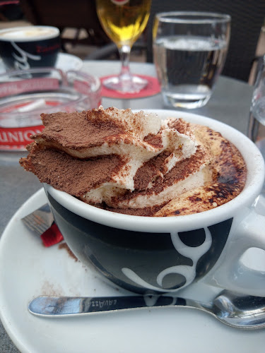 Okrepčevalnica Tavčarjev Dvor, Marija Ahlin s.p.