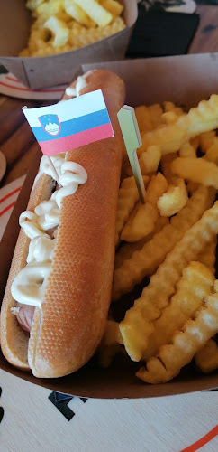 Opinii despre Lušt’n pod hrastom în Lukovica pri Domžalah - Gastronomija in gostinstvo